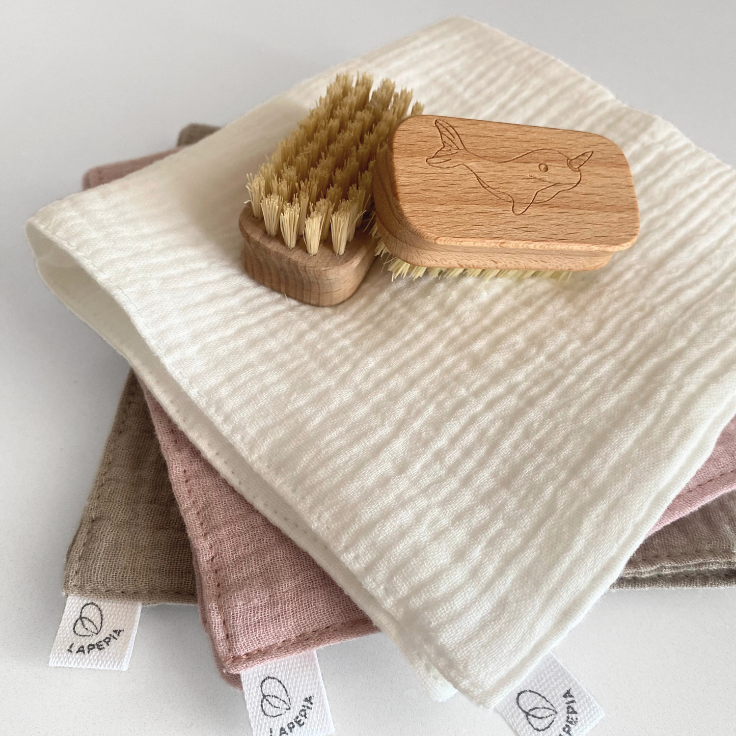 Kit igiene neonato sostenibile, plastic-free e realizzato con materiali naturali.